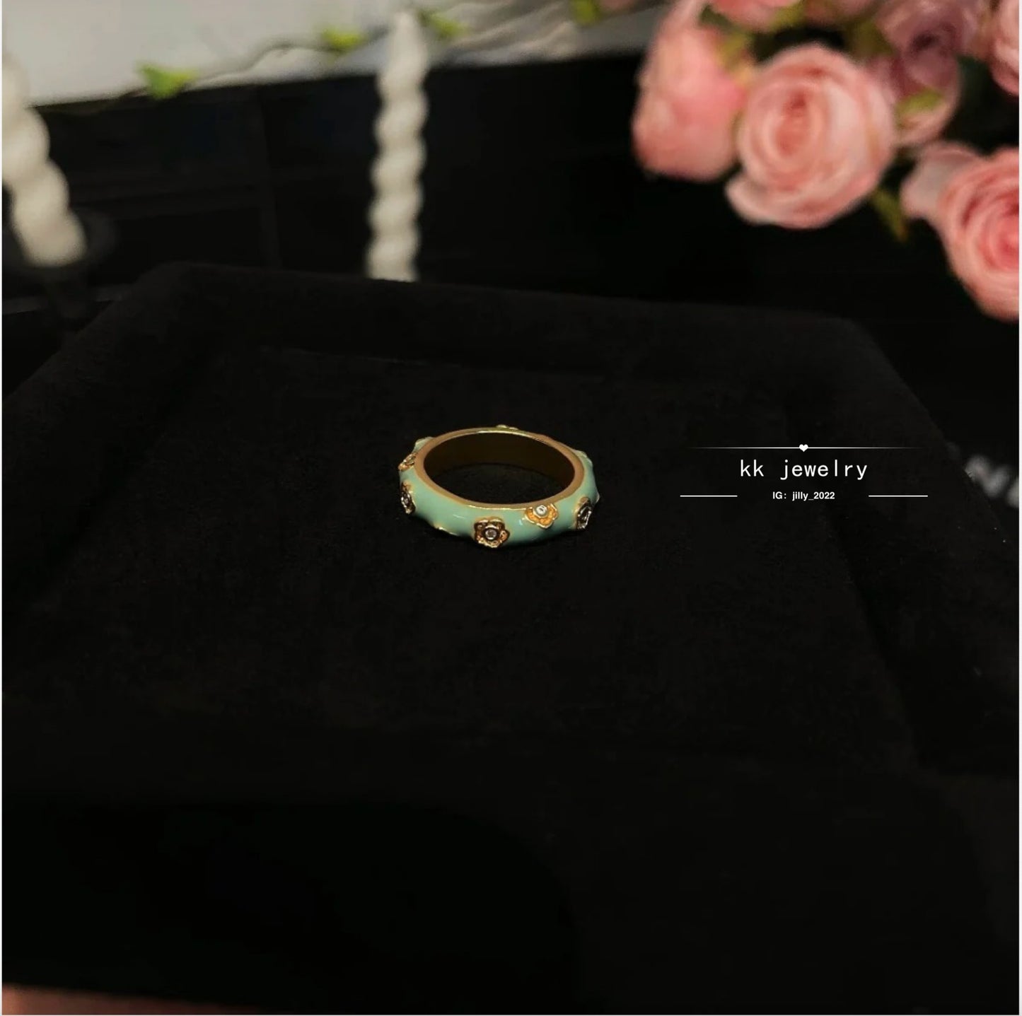 Golden enamel ring