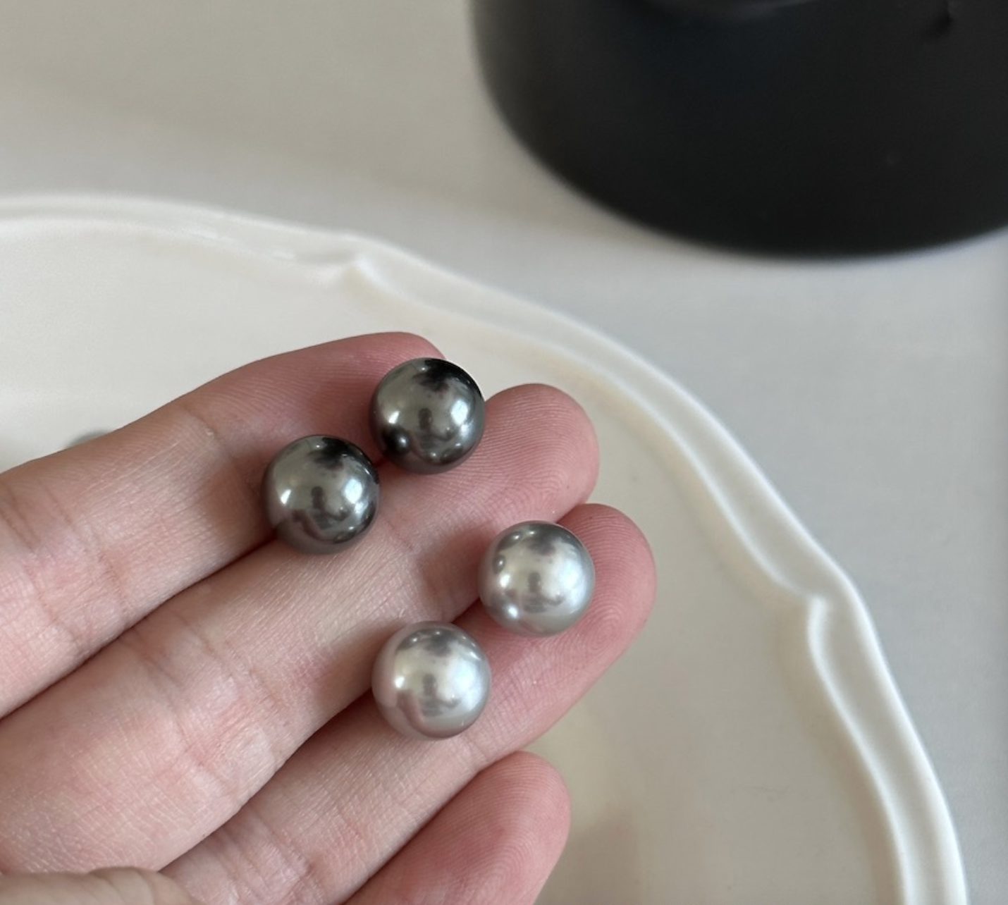 Artificial Tahitian Black Pearl Stud Earrings 925 Silver Needle