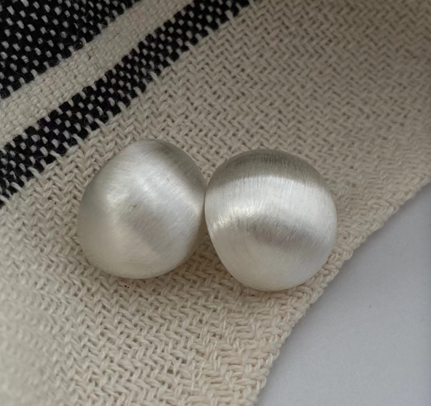 925 silver all-over sterling silver brushed ball earrings
