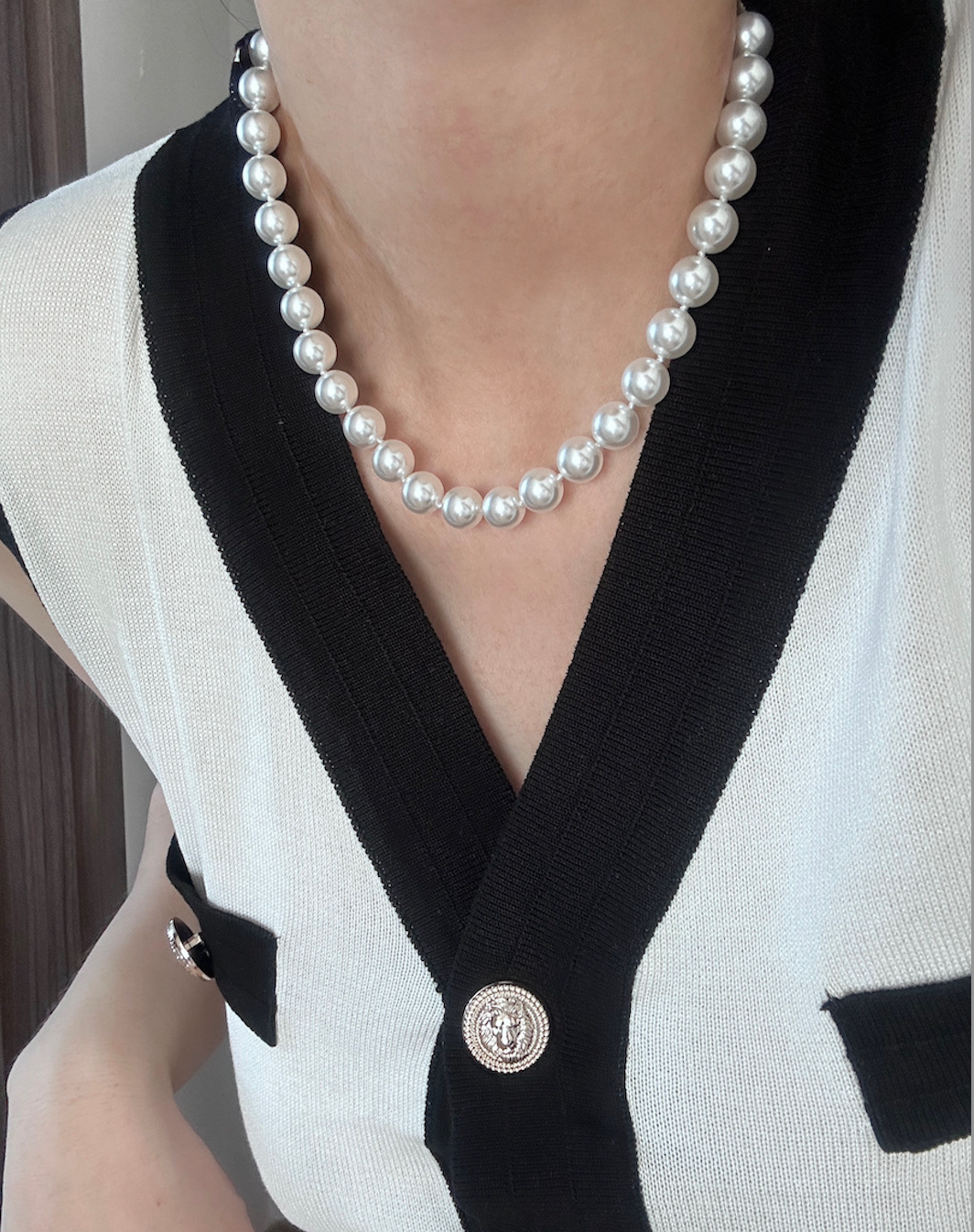 Ultra-White Faux Pearl Knotted Necklace