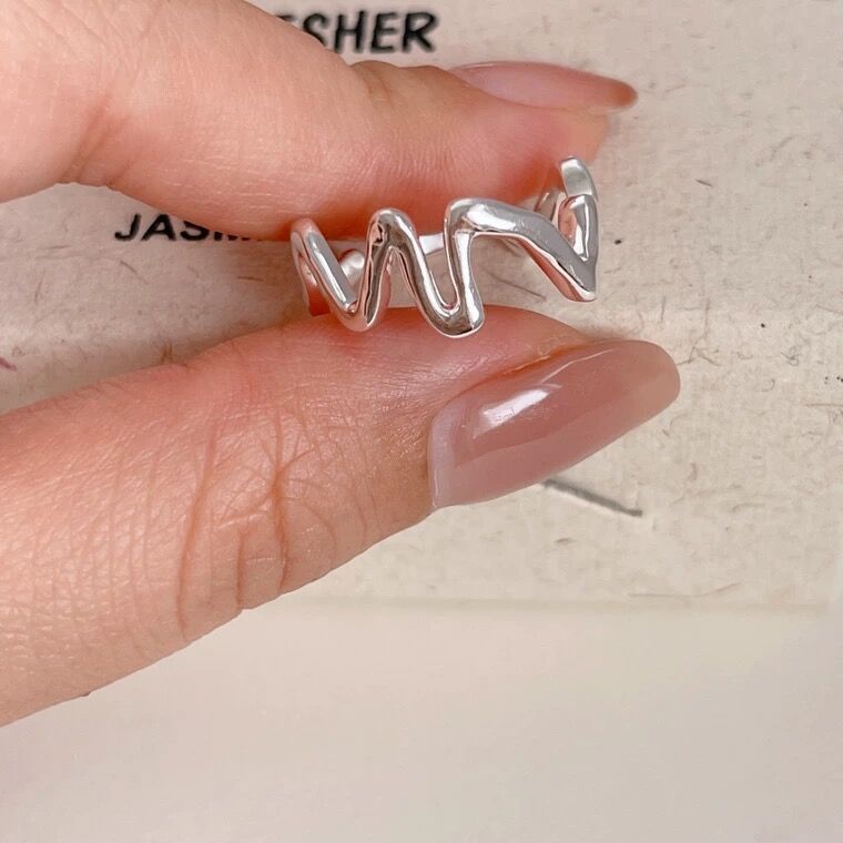 925 Silver Wavy Line Ring