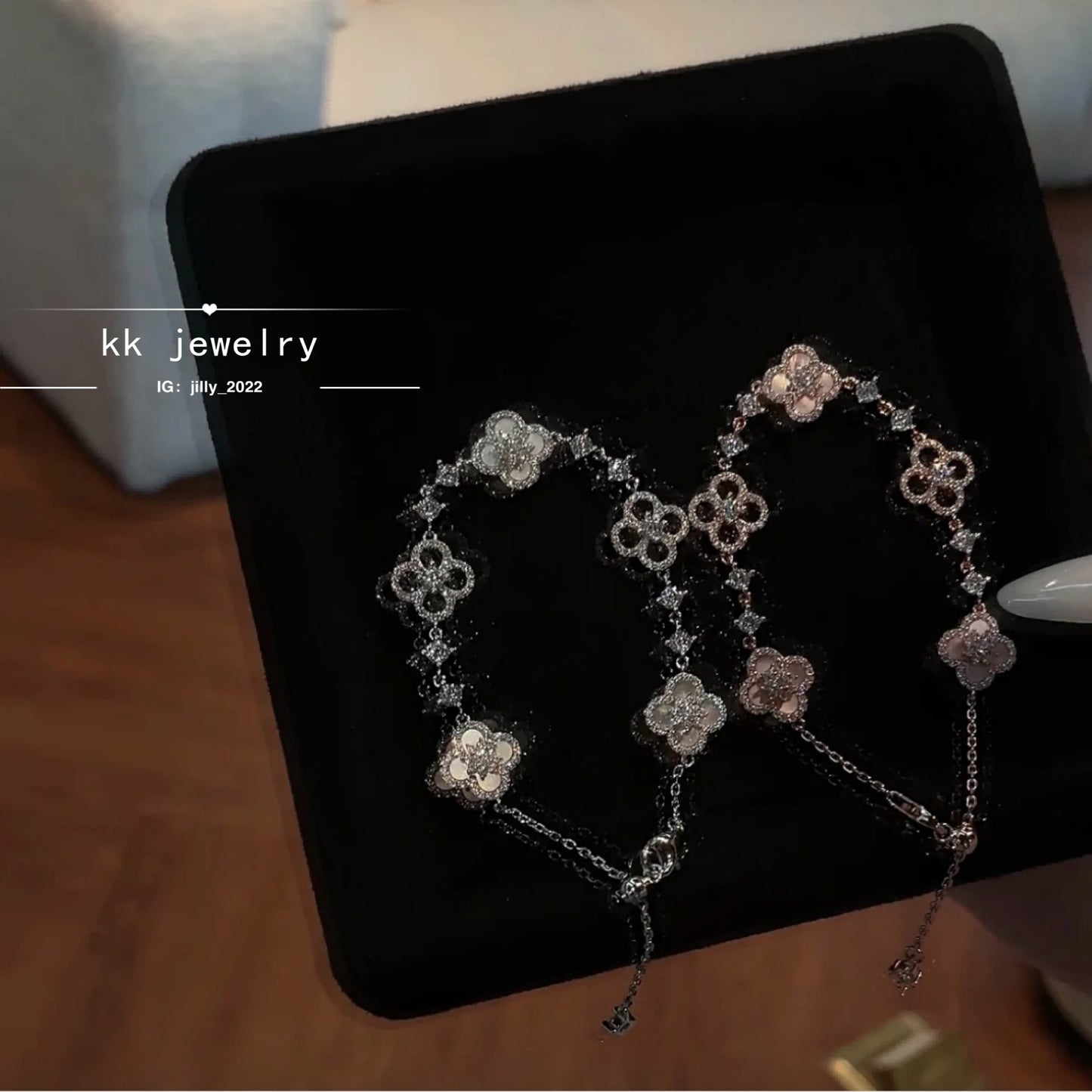 The texture is great! S925 Silver Fritillary Clover Bracelet