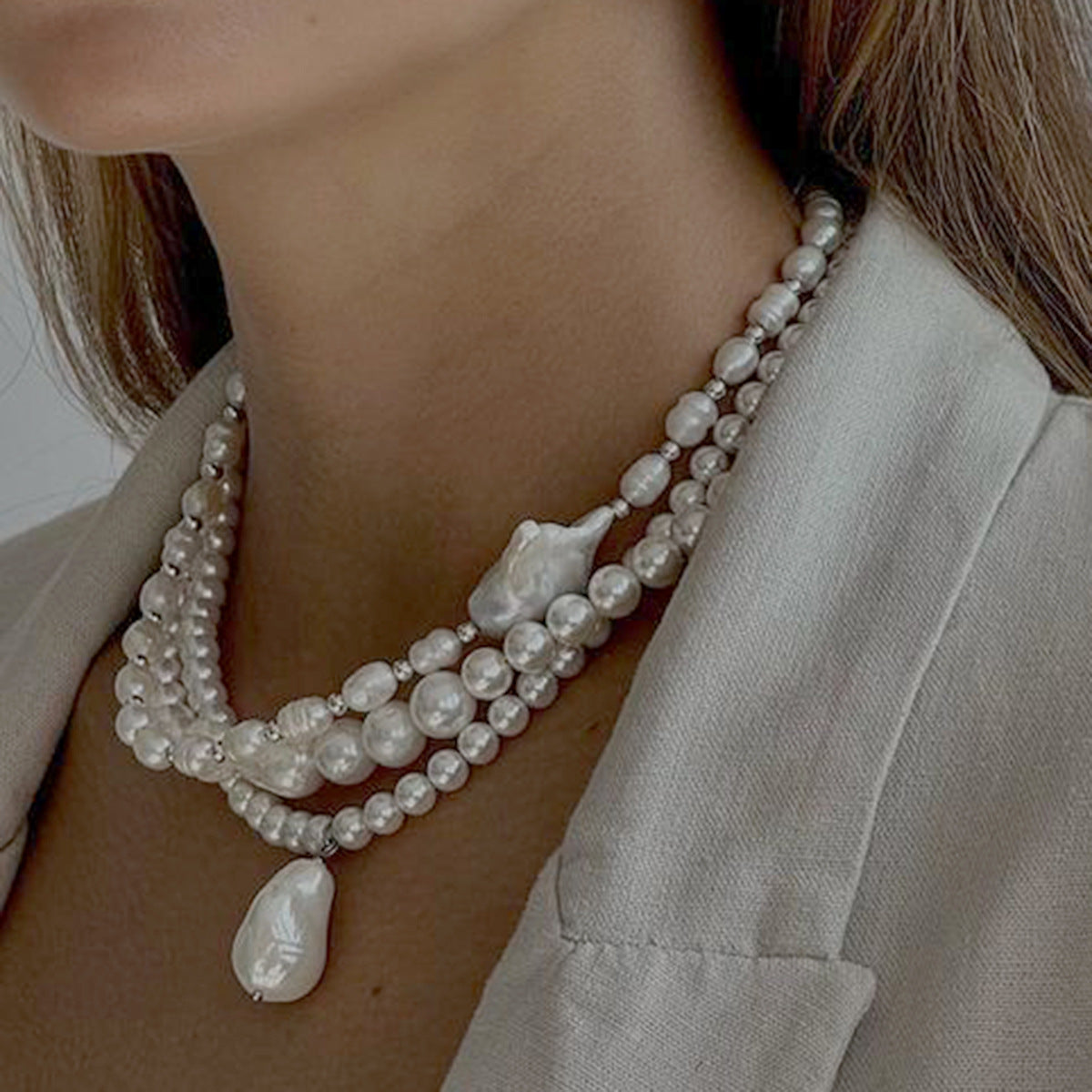 Stainless steel pearl necklace