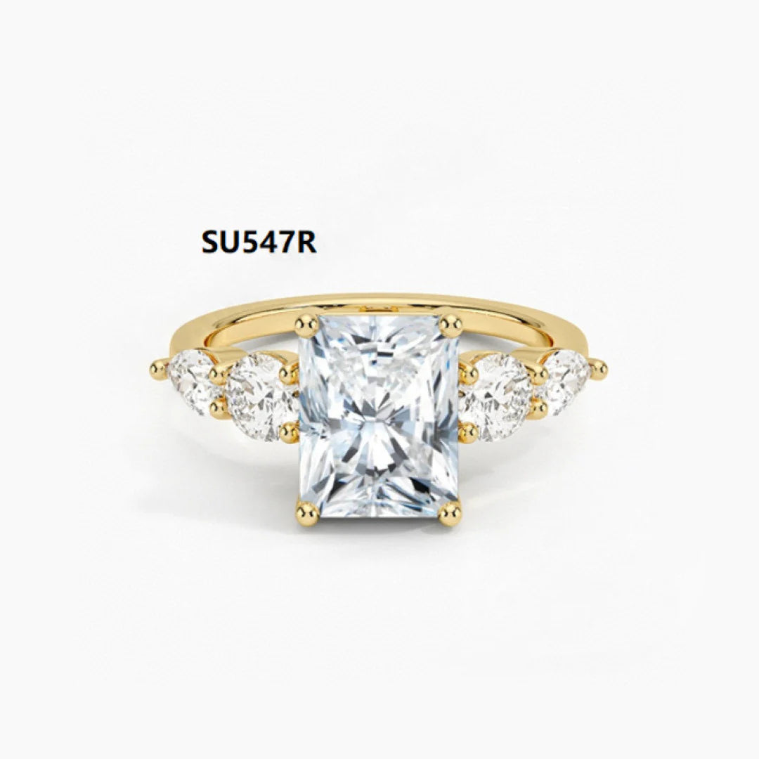 925 sterling silver and moissanite D 1 carat wedding ring