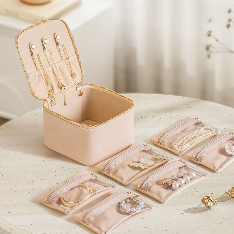 High-end jewelry box, portable small storage bag for earrings, necklaces, rings, and other jewelry