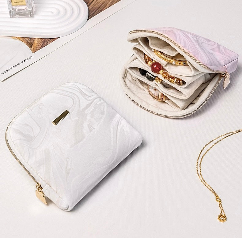 Chinese-style portable travel jewelry pouch, organizing jewelry, rings, pendants, and bracelets