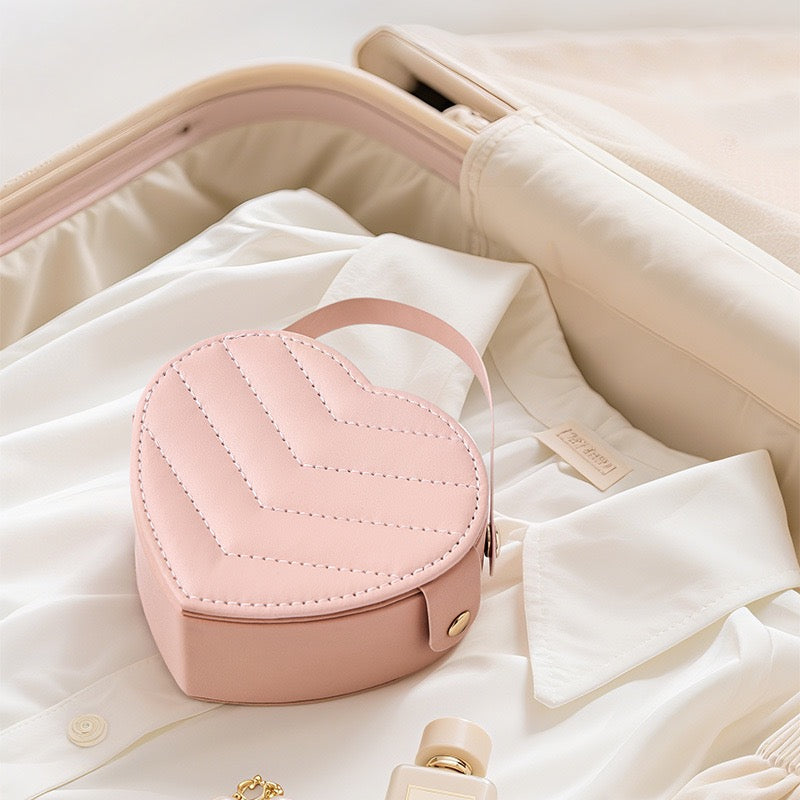 Heart-shaped jewelry box, high-end portable jewelry box, ring and earring storage box