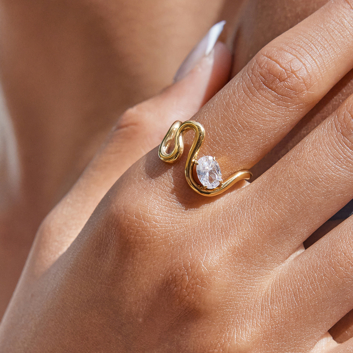 Titanium steel does not fade zircon ring