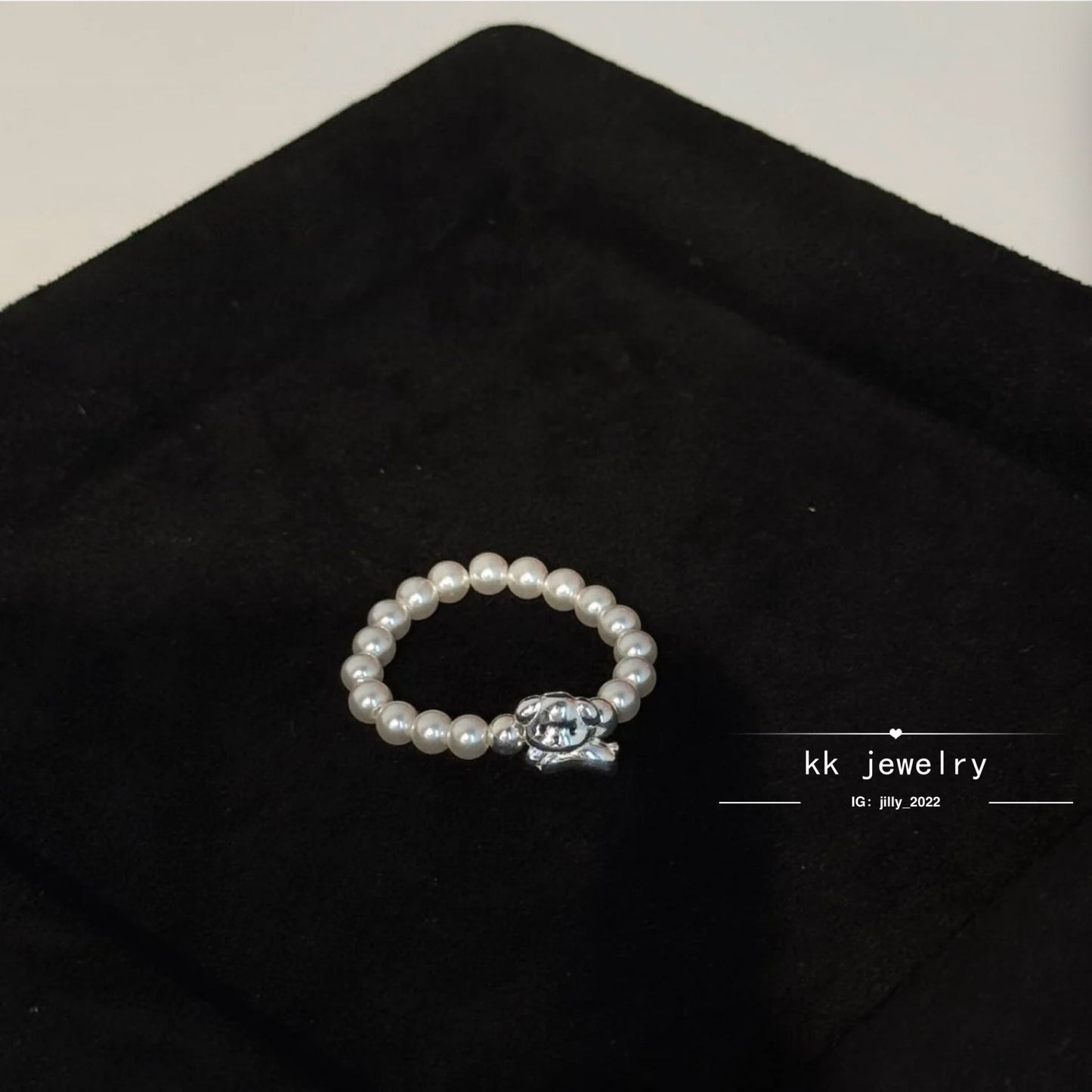 S925 Sterling Silver Happy Puppy Faux Pearl Stretch Ring