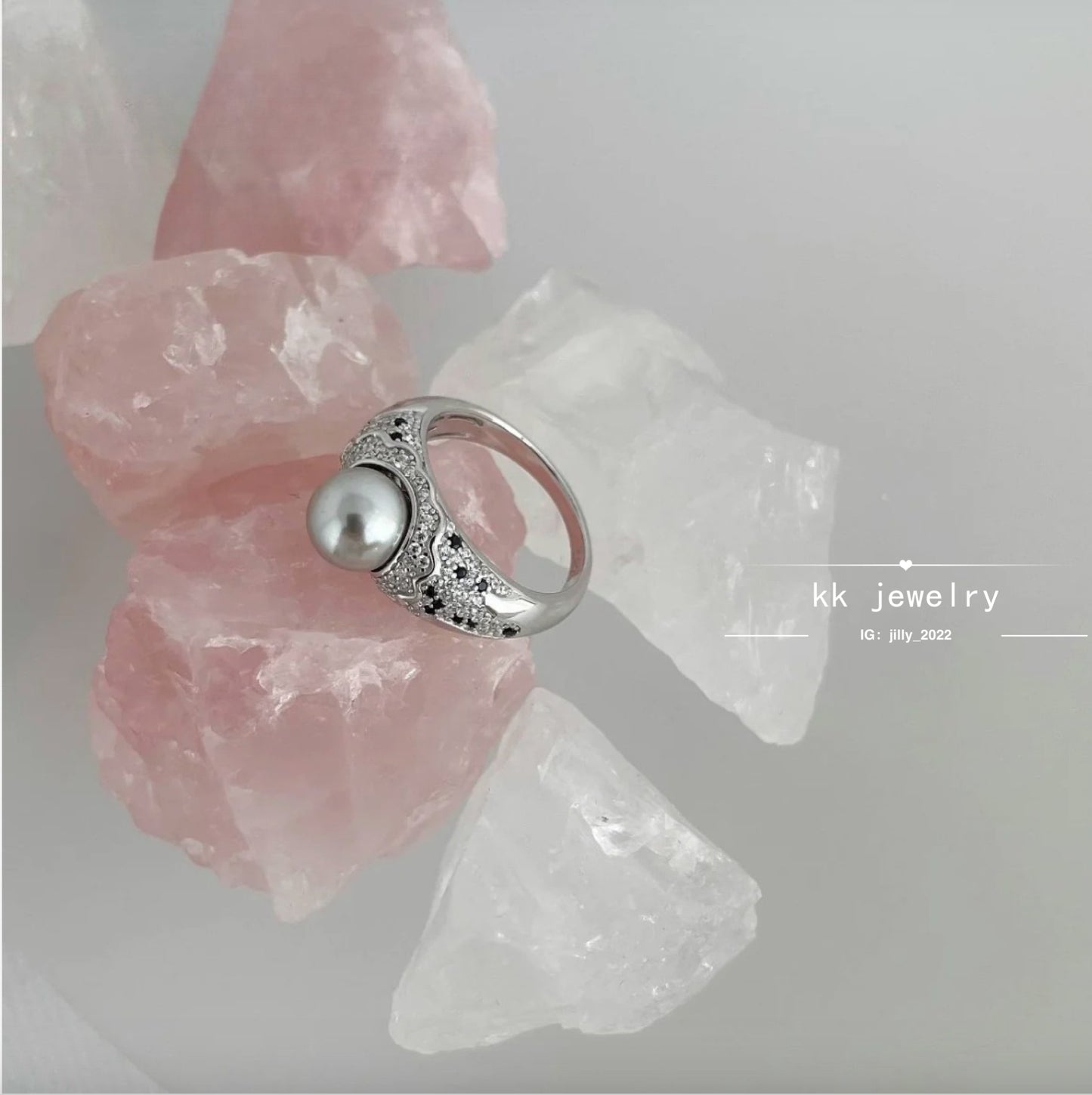 Extravagant~ 8mm pearl with luxury setting ring