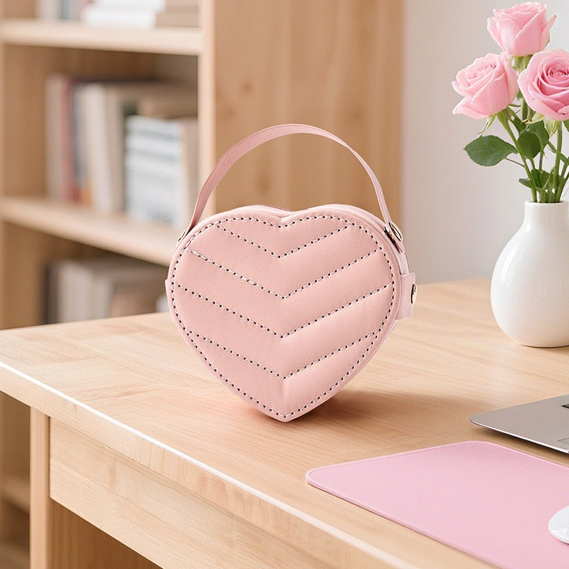 Heart-shaped jewelry box, high-end portable jewelry box, ring and earring storage box