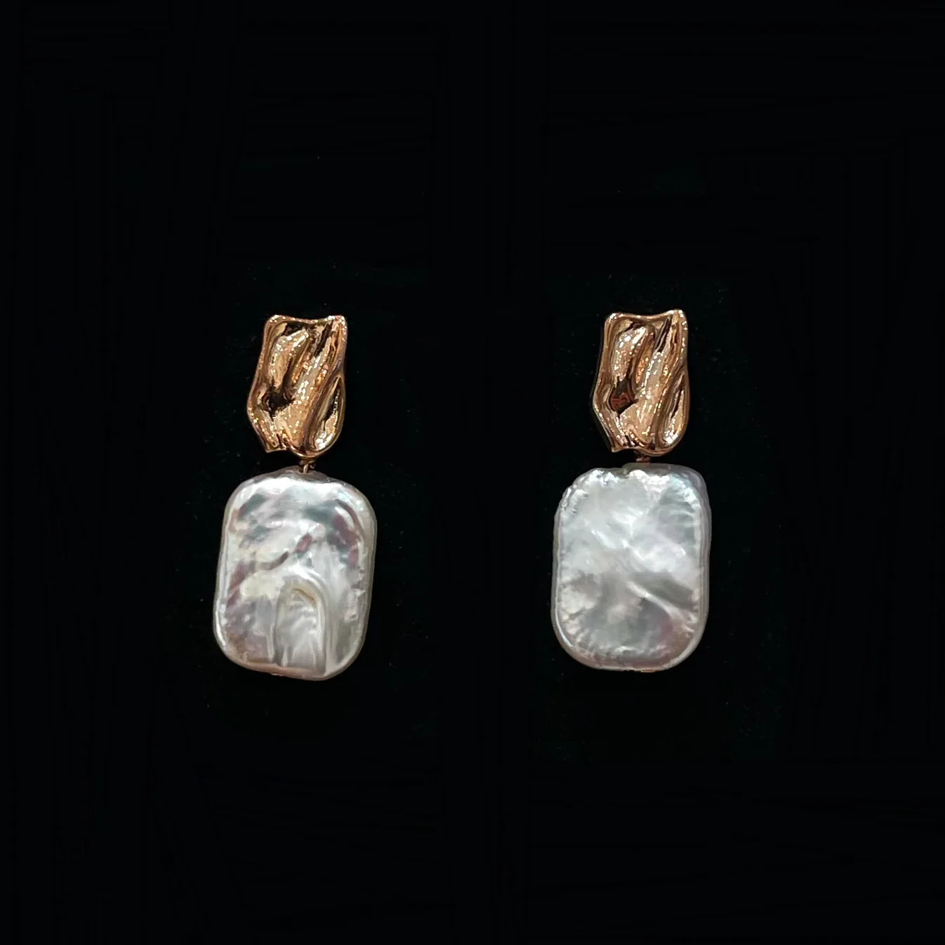 Natural Baroque pearl earrings