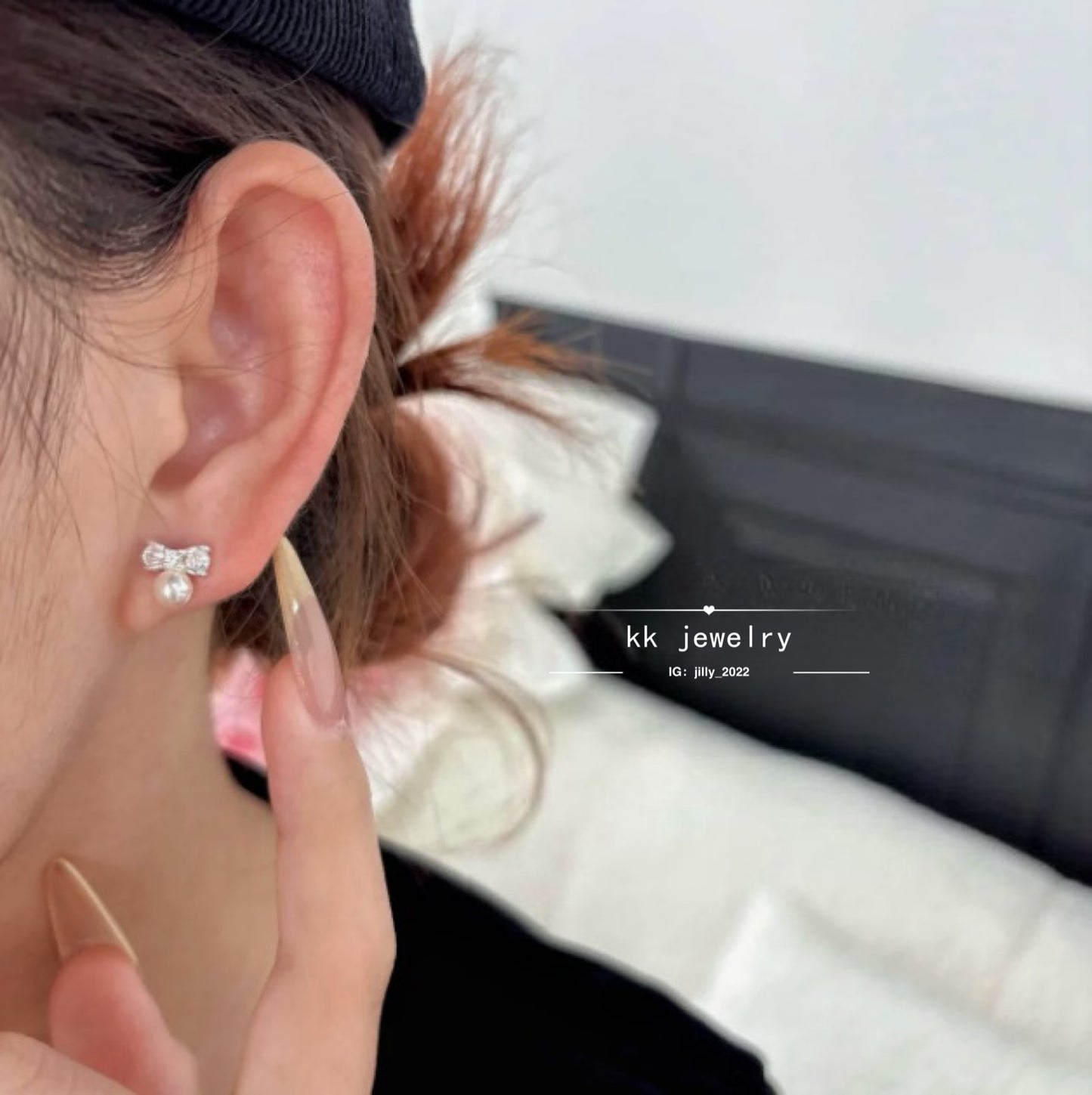 S925 Sterling Silver Bow Pearl Mini Stud Earrings