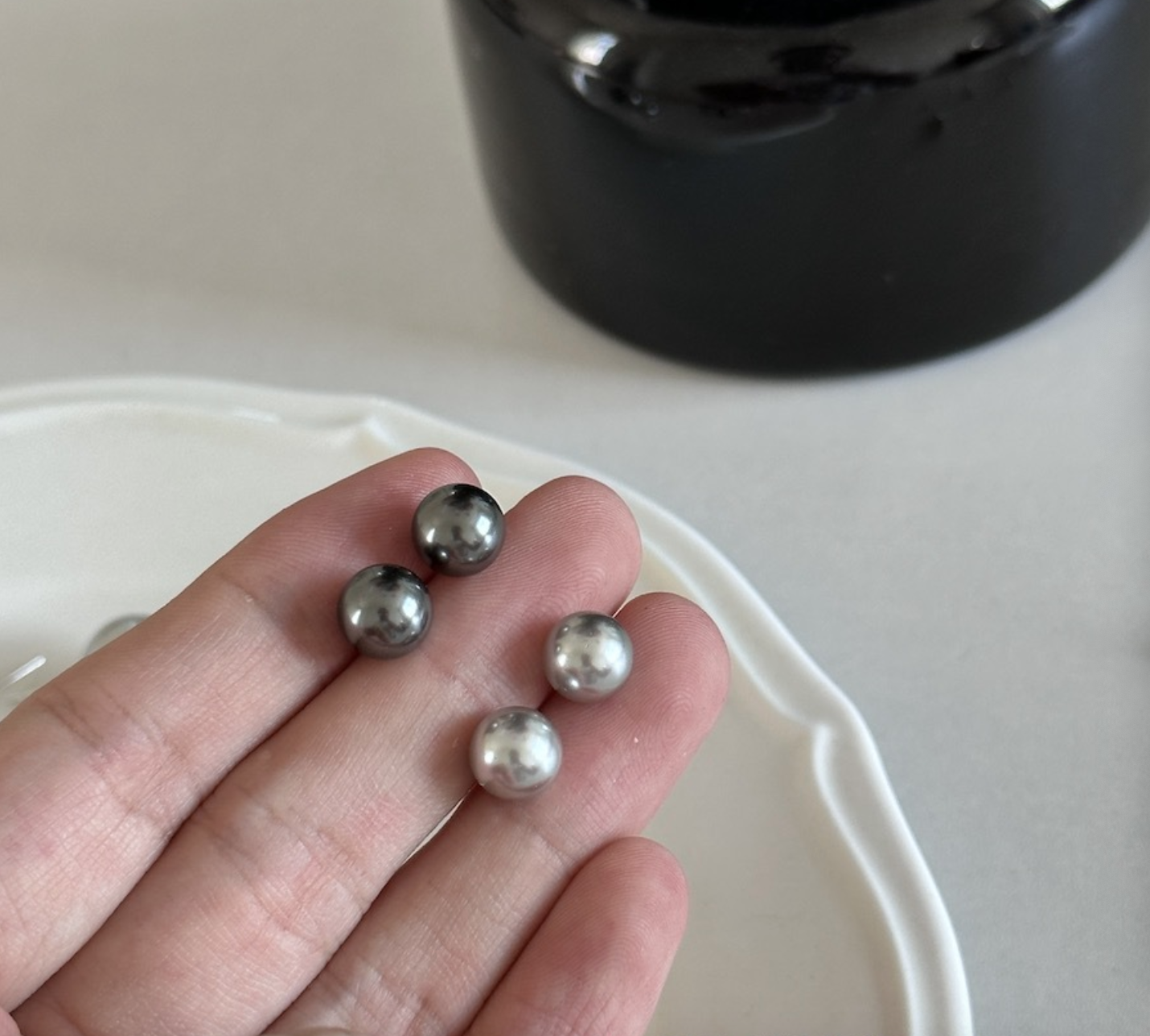 Artificial Tahitian Black Pearl Stud Earrings 925 Silver Needle
