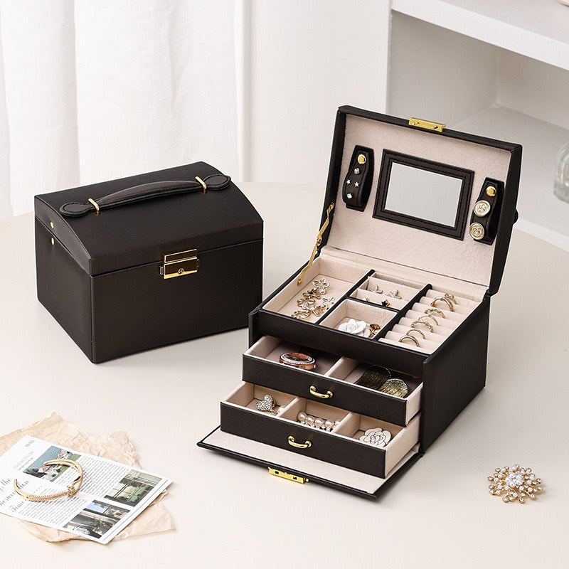 PU leather three-layer portable jewelry box for rings, earrings, necklaces, and other jewelry