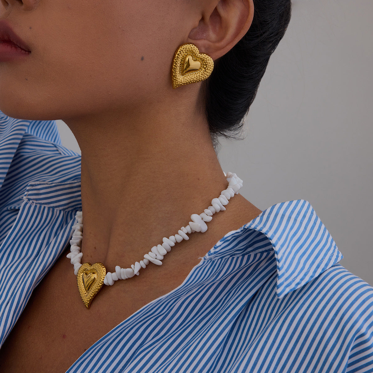 Stainless steel hammer pattern love white gravel stud earrings necklace