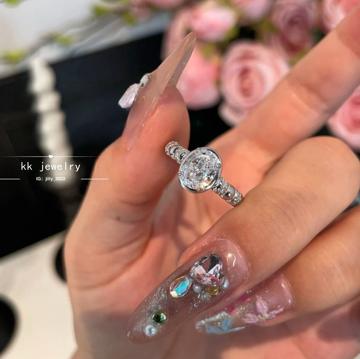 S925 Sterling Silver Oval Bubble Ice Flower Cut Ring