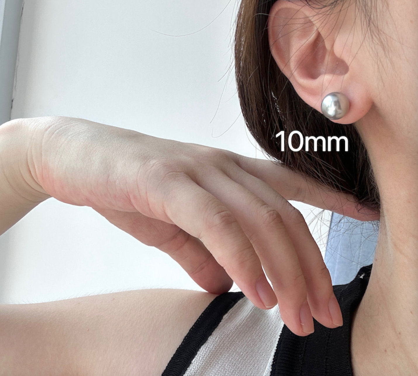 Artificial Tahitian Black Pearl Stud Earrings 925 Silver Needle