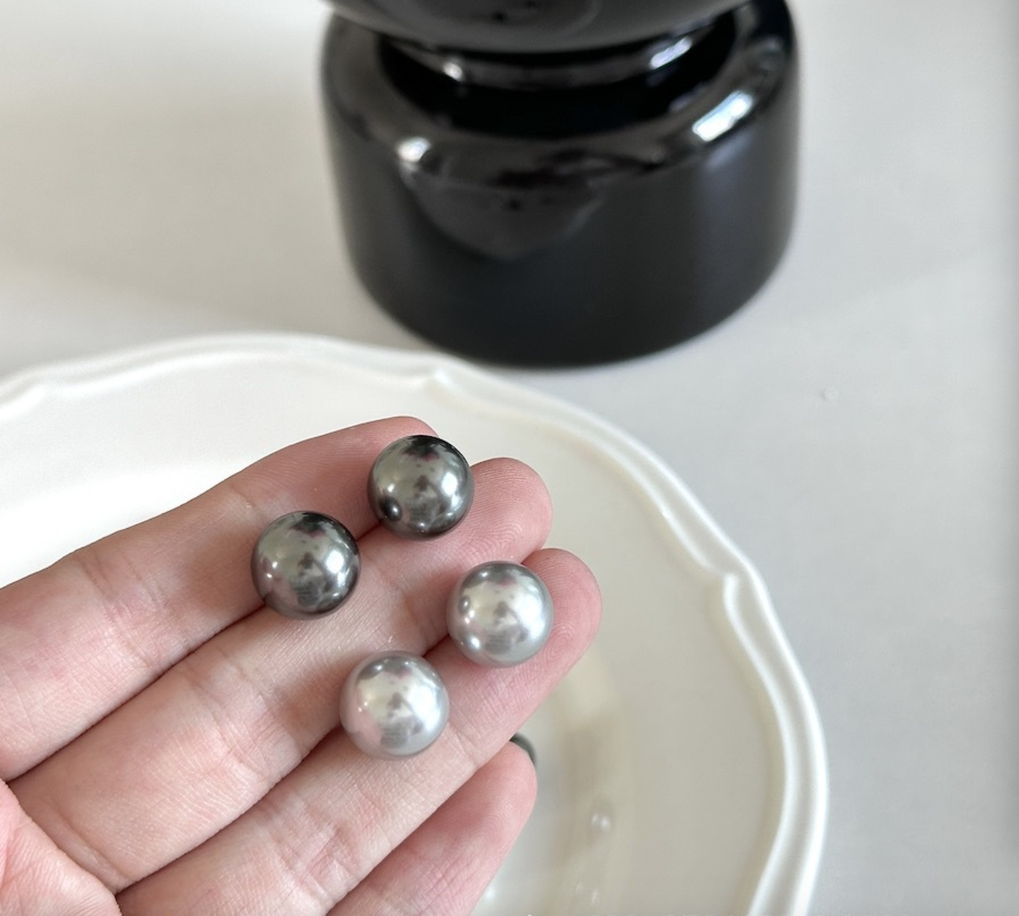 Artificial Tahitian Black Pearl Stud Earrings 925 Silver Needle