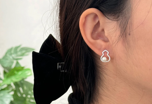 925 Silver Gourd Stud Earrings 5.0mm Round Pearl