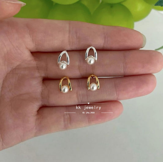 925 sterling silver pearl stud earrings