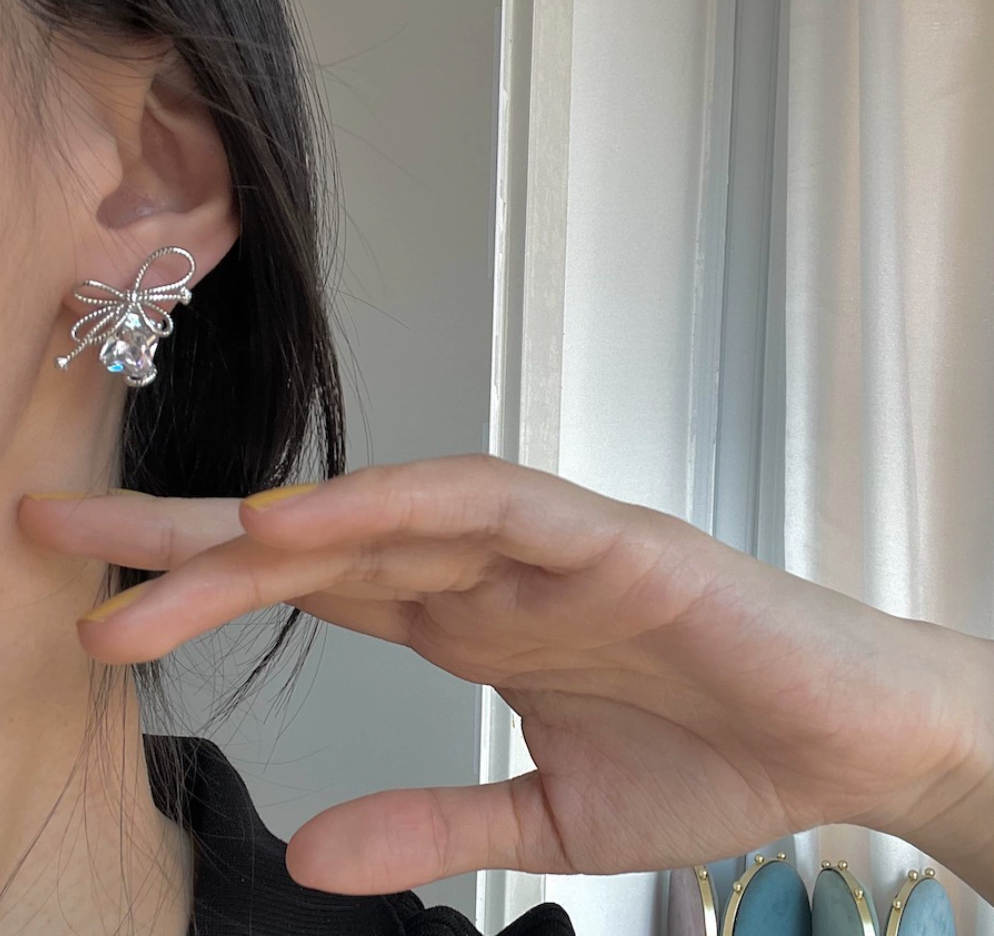 Bow baguette diamond zircon silver pin stud earrings