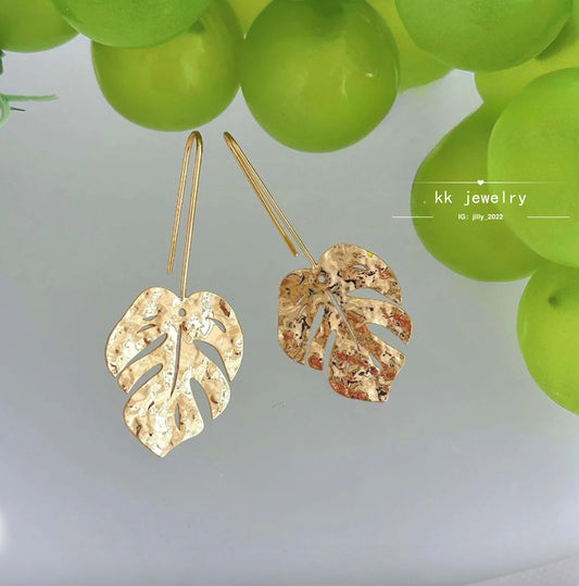 Leaf earrings