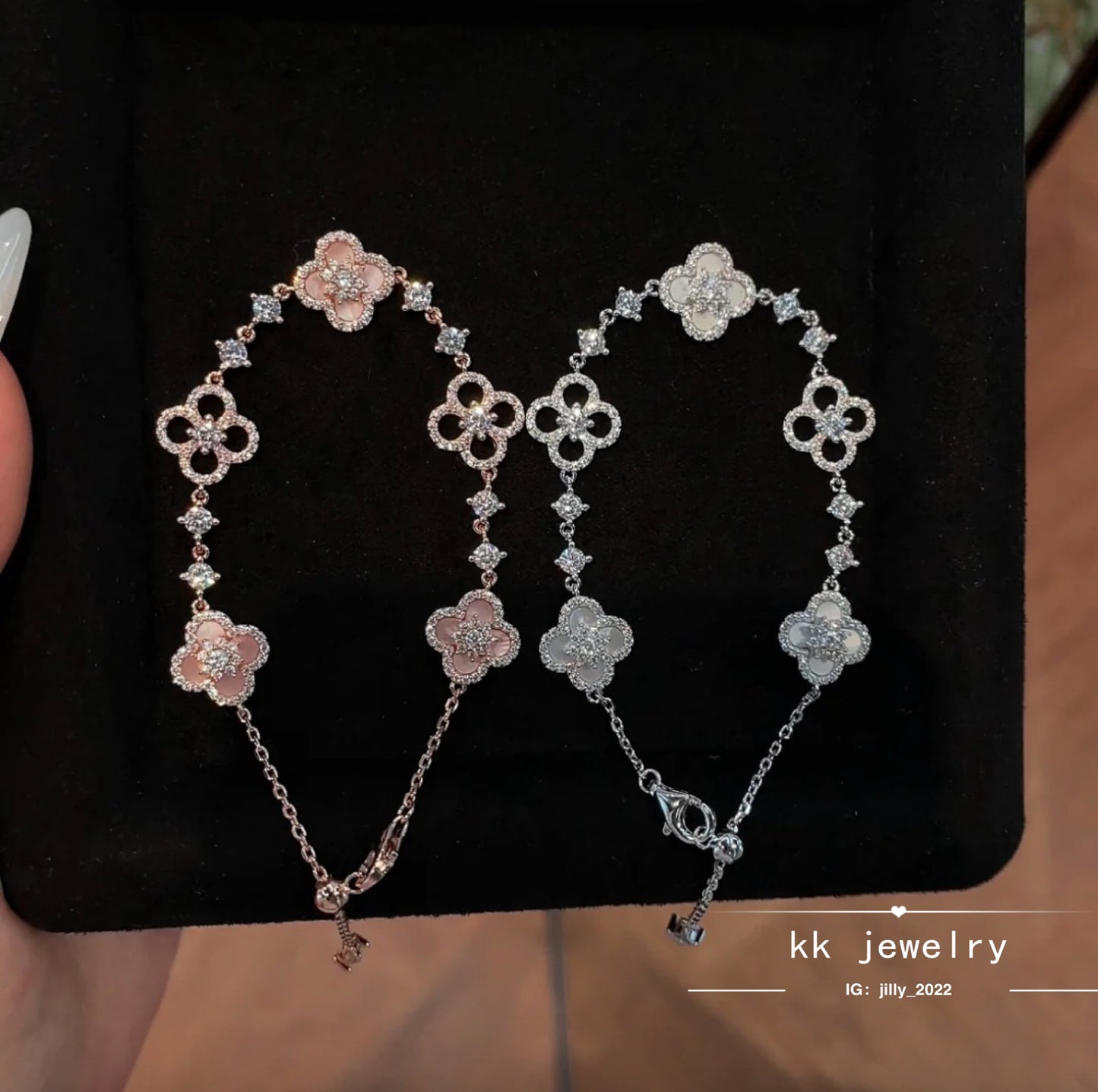 The texture is great! S925 Silver Fritillary Clover Bracelet