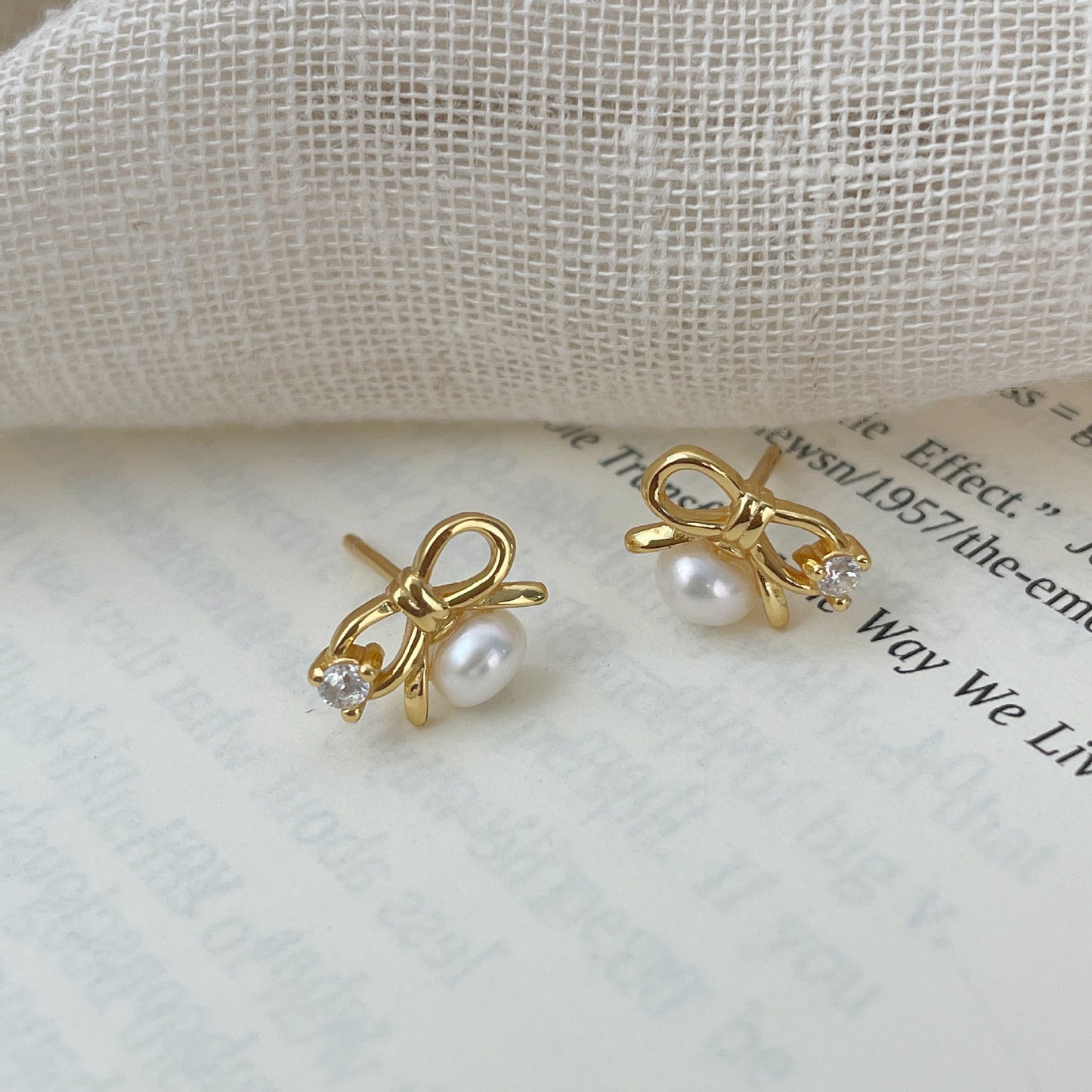 925 silver micro-set zircon pearl bow stud earrings