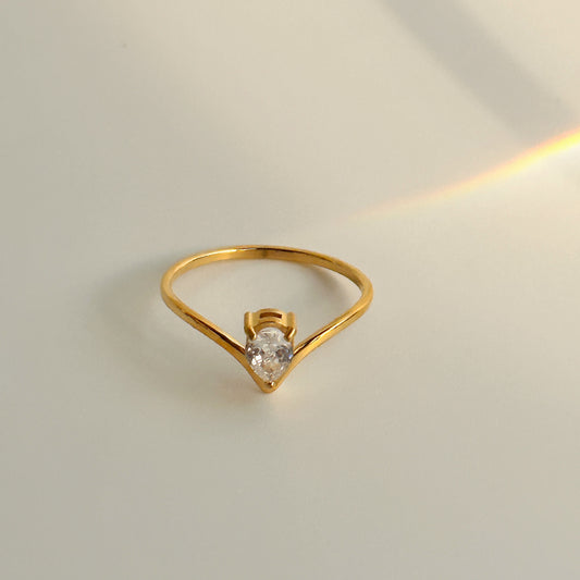 18k real gold galvanized V-shaped zirconia design ring