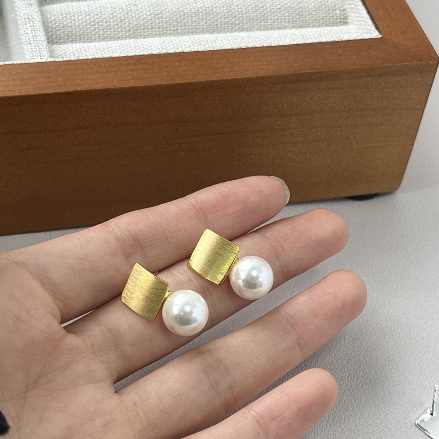 925 silver shellfish beads matte brushed stud earrings