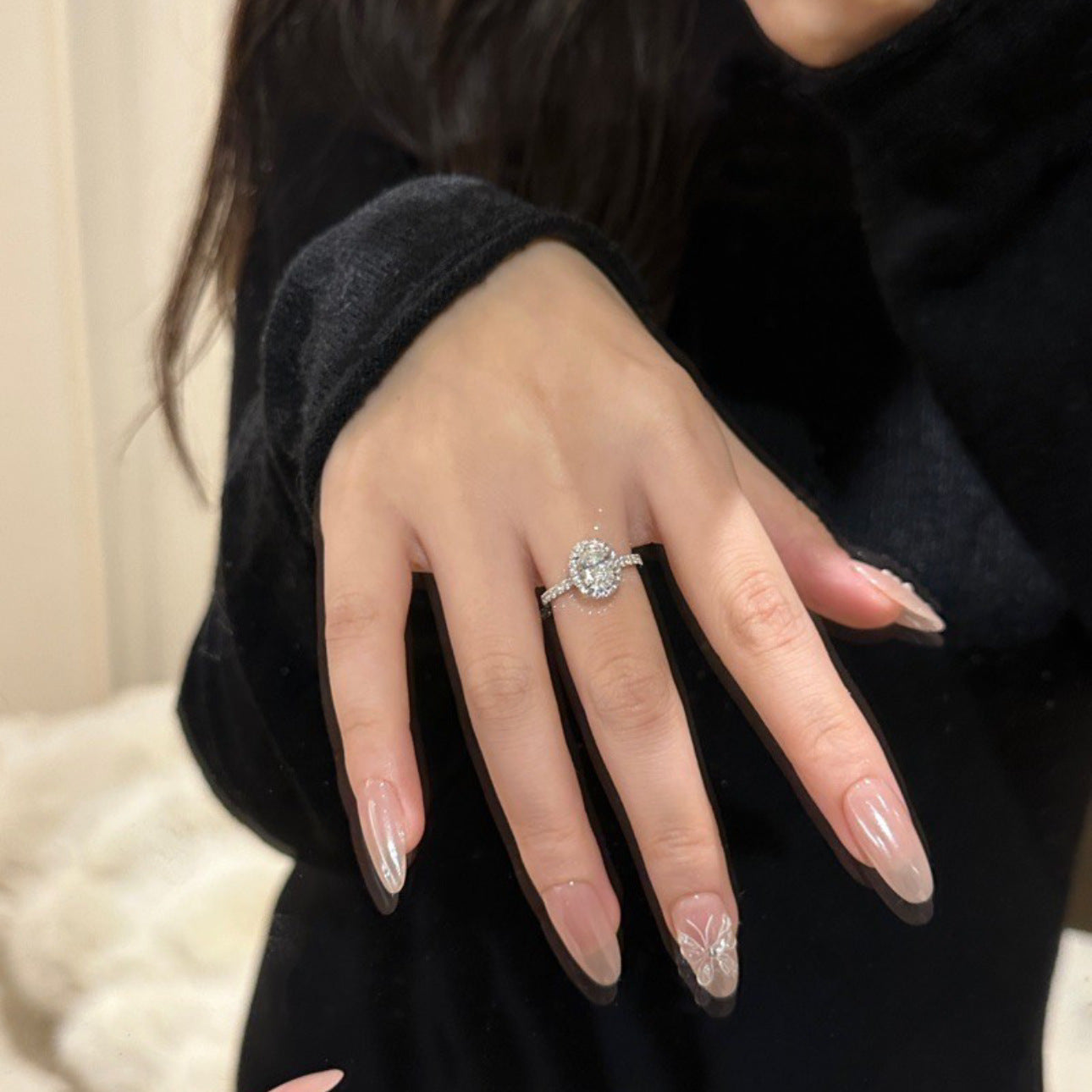 925 Silver Pigeon Egg 7*9 High Carbon Diamond Ring