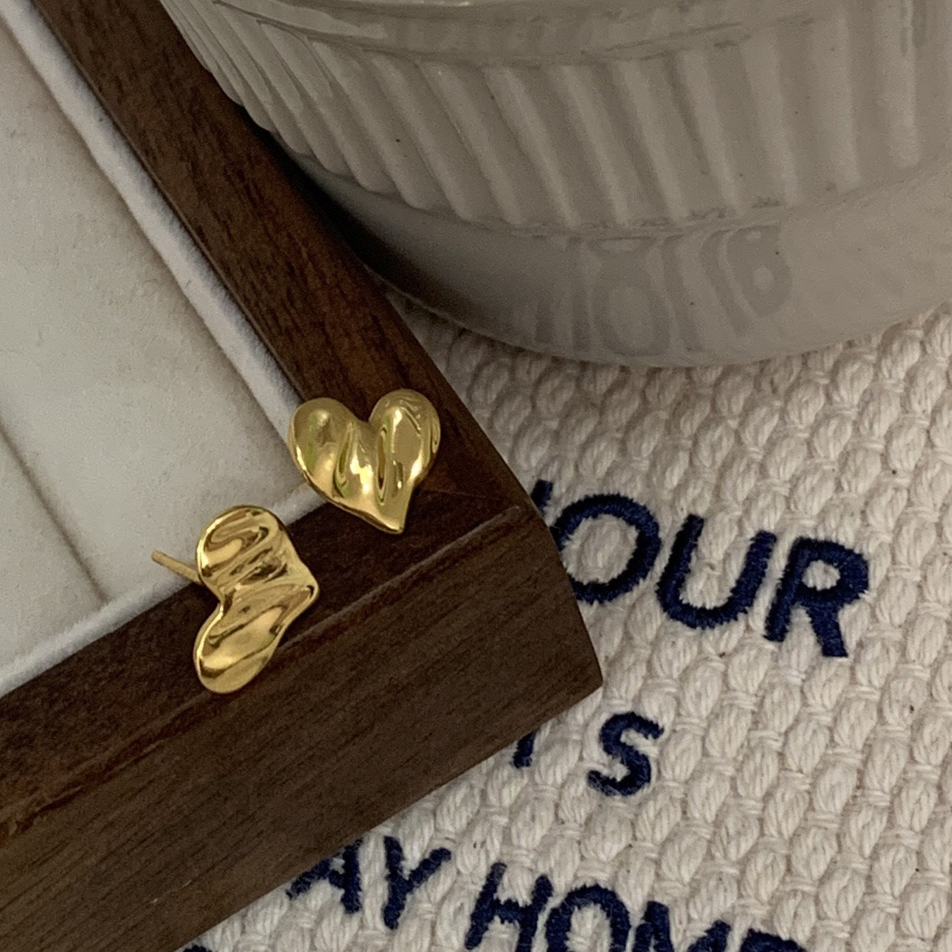 925 Silver Ripple Love Stud Earrings